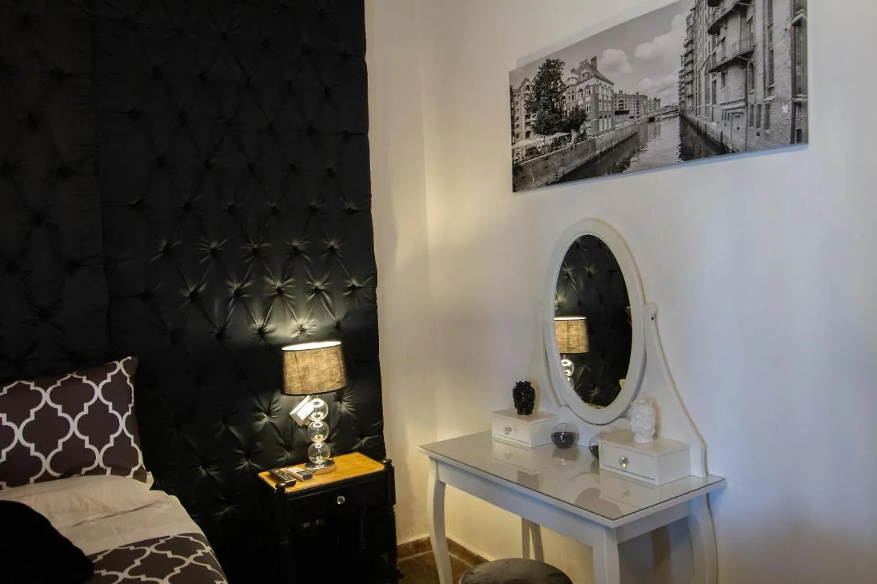 La Corte Della Regina Villa Catania 0*,  Italy